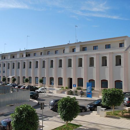 Residence Trani Eksteriør bilde