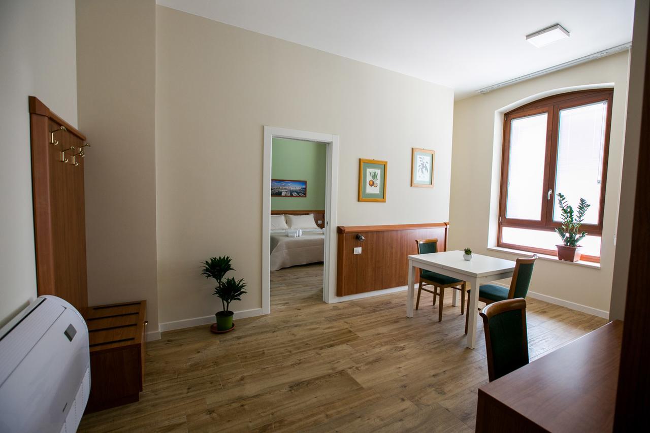 Residence Trani Eksteriør bilde